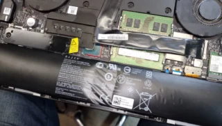RAZER-Laptop-Battery-Repair-Services